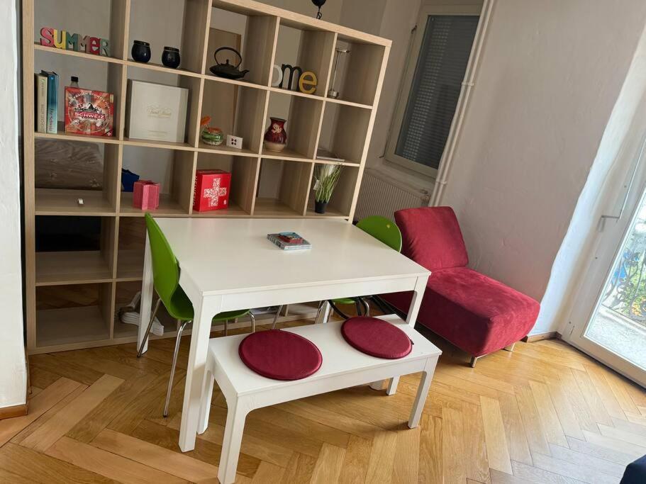 Artsy Und Cosy Nahe Norvatis Campus In St Johann * Basilea